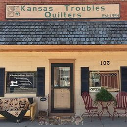 Store front, Kansas Troubles Quilters in Bennington